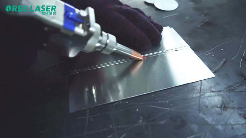 La máquina de soldadura láser portátil se convierte en una tendencia de nueva generación en la industria del láser.